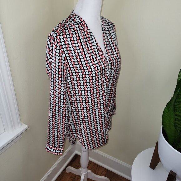 GAP V-Neck Blouse Red & Blue Hearts Pattern Long Sleeves Flowy Women's Size XS - Picture 7 of 14